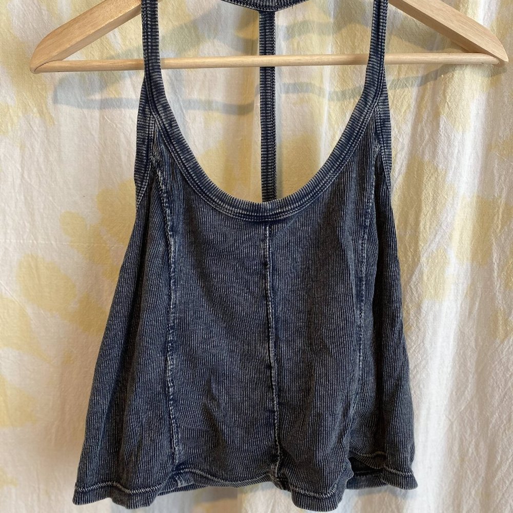 T-back blue crop top